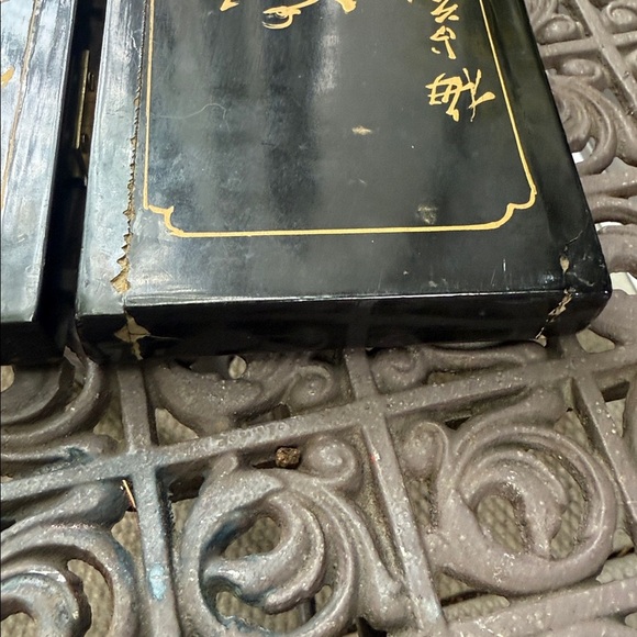 Vintage Japanese Black lacquer w mother of pearl Folding Screen Geishas 18”x14” - Picture 9 of 11